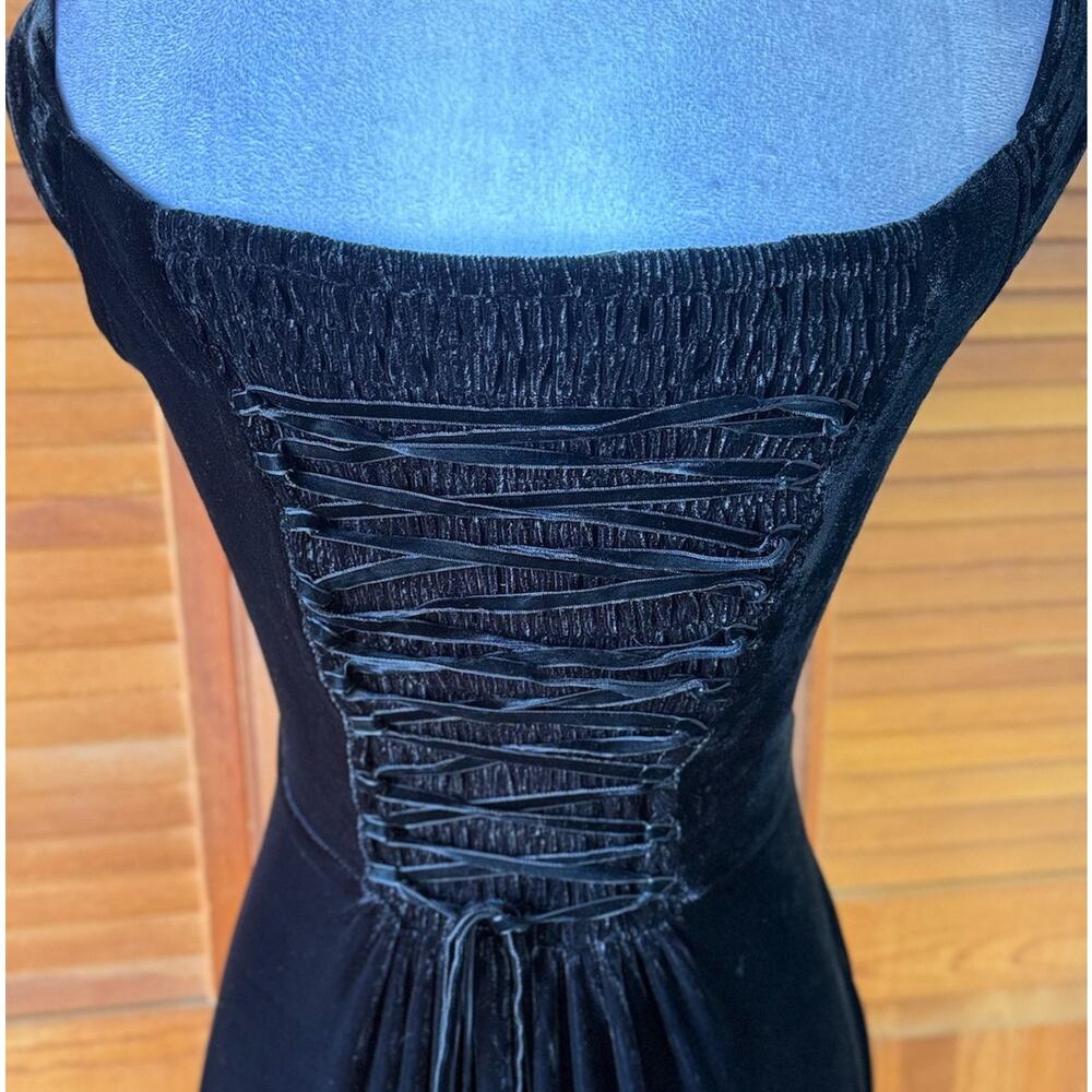 Devil Fashion Gothic Victorian Vampire Vkei Black Velvet "Ricchi" Dress - Picture 6 of 12